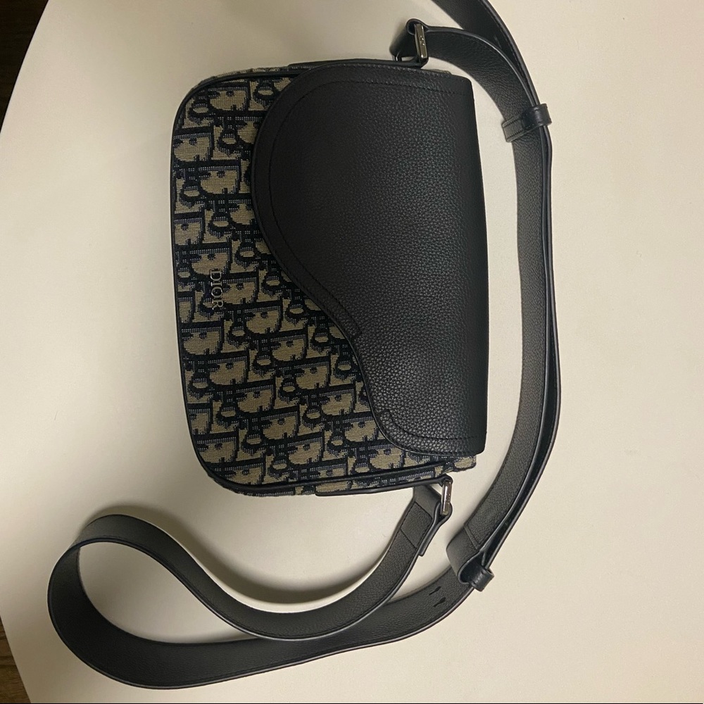 Christian Dior - Oblique Saddle Messenger Bag - Picture 2 of 7